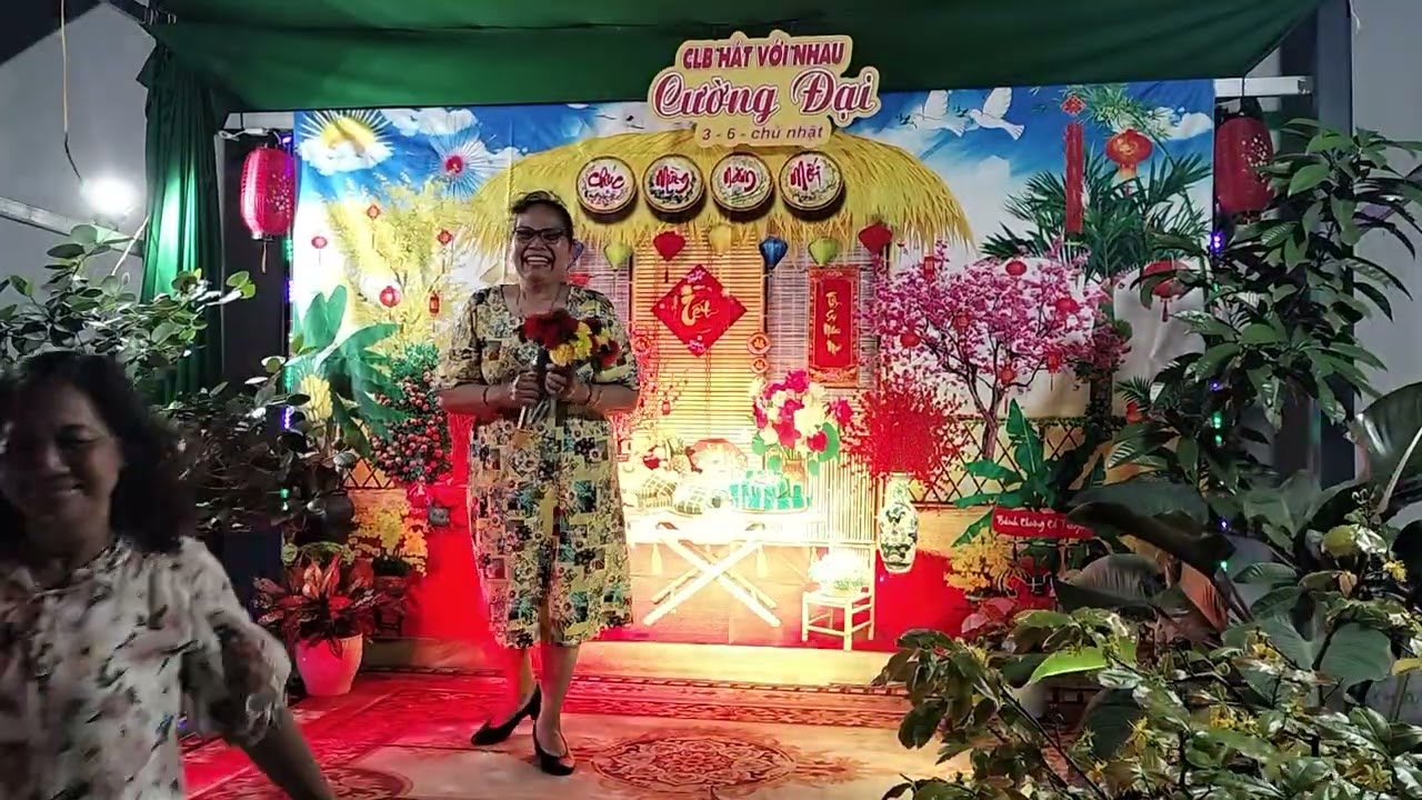 CK : BÀ MẸ QUÊ { C5 HỒNG } TRÌNH BÀY