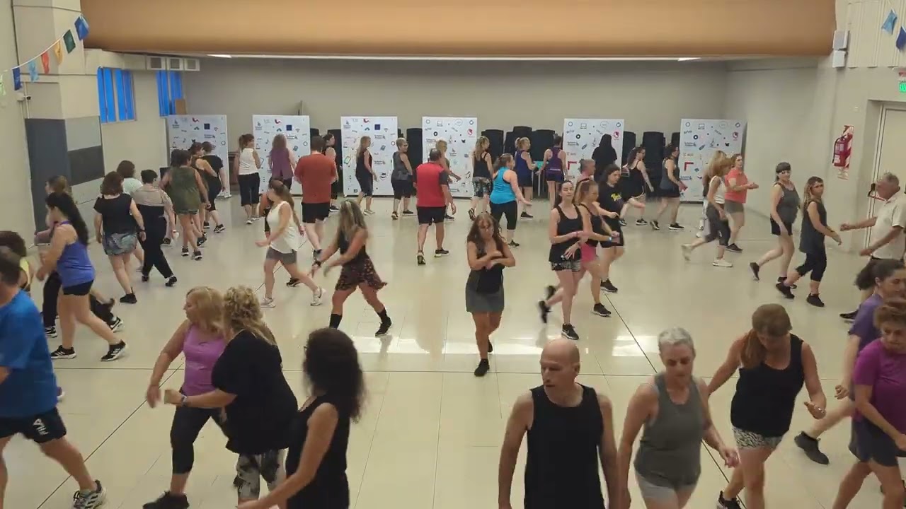 Iareaj - ירח - Kobi Michaeli