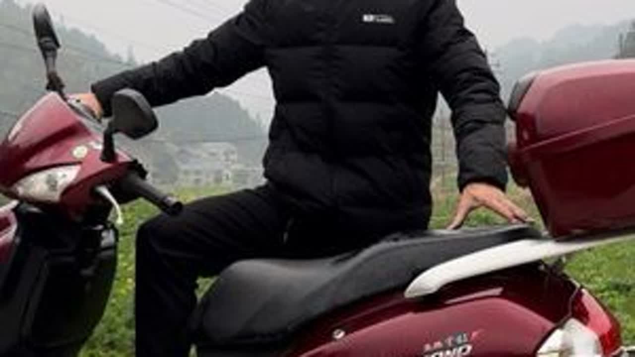 打工16年家徒四壁，家中唯一值钱的东西，是一辆八千块的摩托车 #打工人的生活 #打工仔的心酸