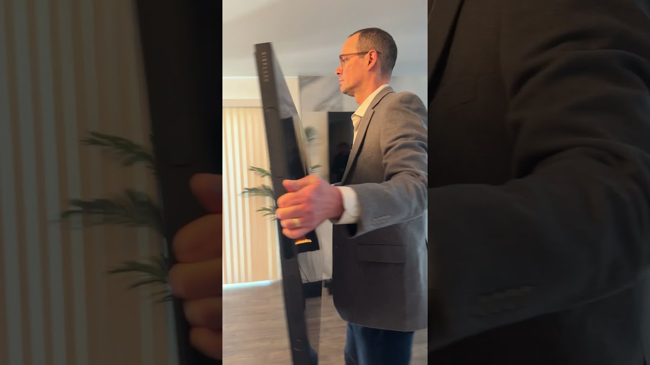 Mounting the Displace TV Pro with Suction Cups