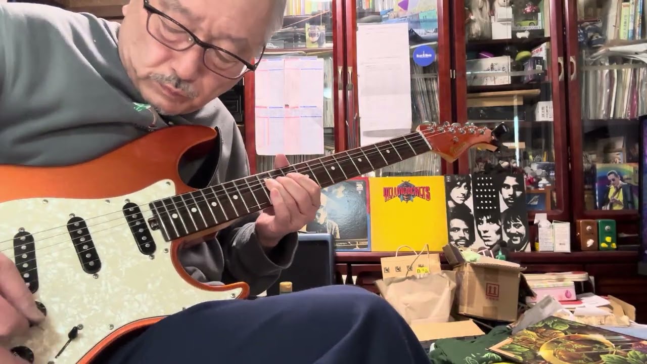 《スケールや理論知らなくても即興演奏はできる ver. II》 (9分23秒) Backing Track Smooth Jazz Fusion A 104 BPM