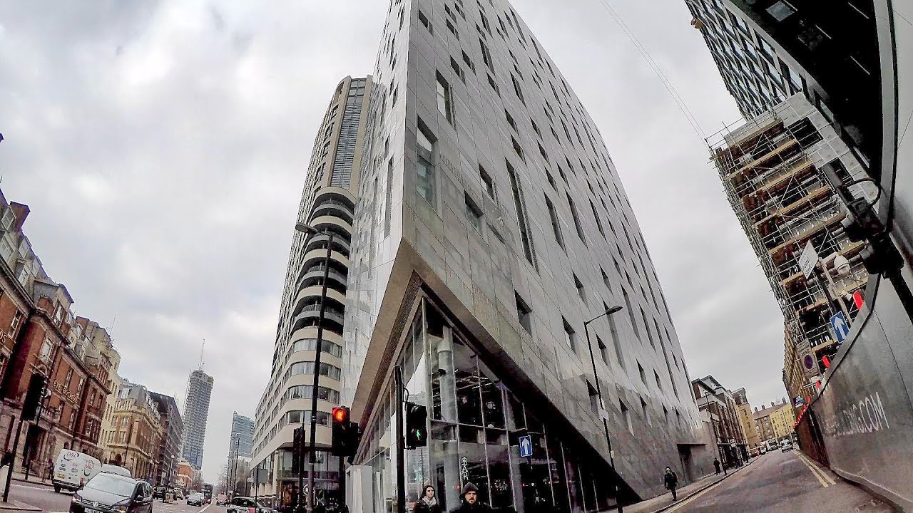 London Walk Around. Islington, the Silicon Roundabout and New Stunning Architecture