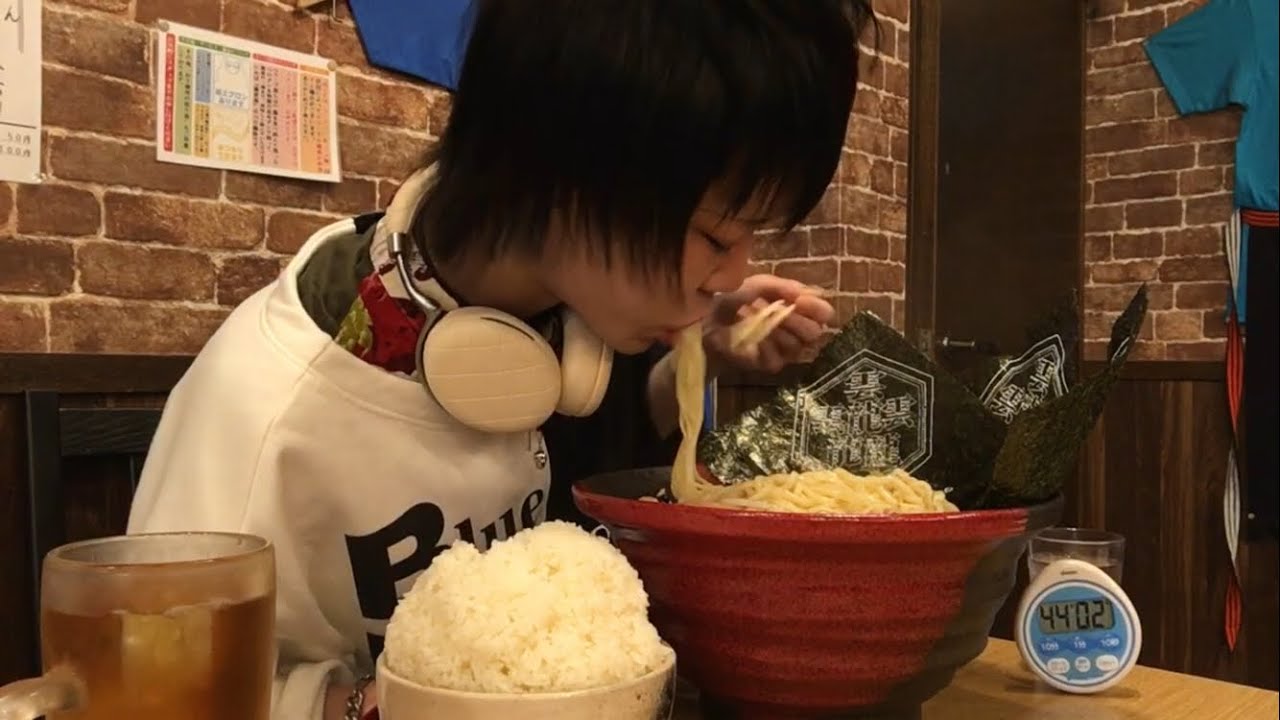 大食いチャレンジ→おとど食堂 葛西本店で巨大塩ラーメン 閻魔様を食べた。