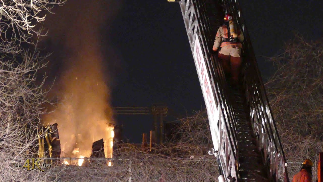 Montr&eacute;al: Feu d'une installation du CN / Fire destroys small railway structure 2-23-2020
