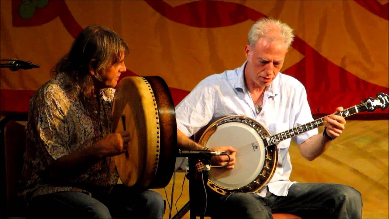 Brian McGrath (banjo) & Johnny Ringo McDonagh (bodhrán) - Spike Island Lasses set