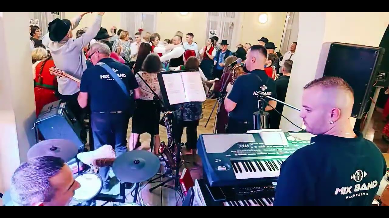 Mix band Kupuszina - Népviseletes bál 2025