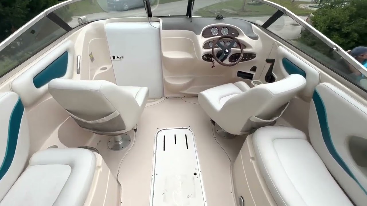 1997 Chris-Craft Concept Ultra 21 Cuddy Cabin