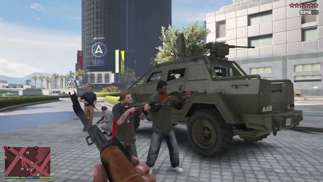 GTA V: Franklin, Michael & Friends 10 Star Vacation Cop Battle + Escape