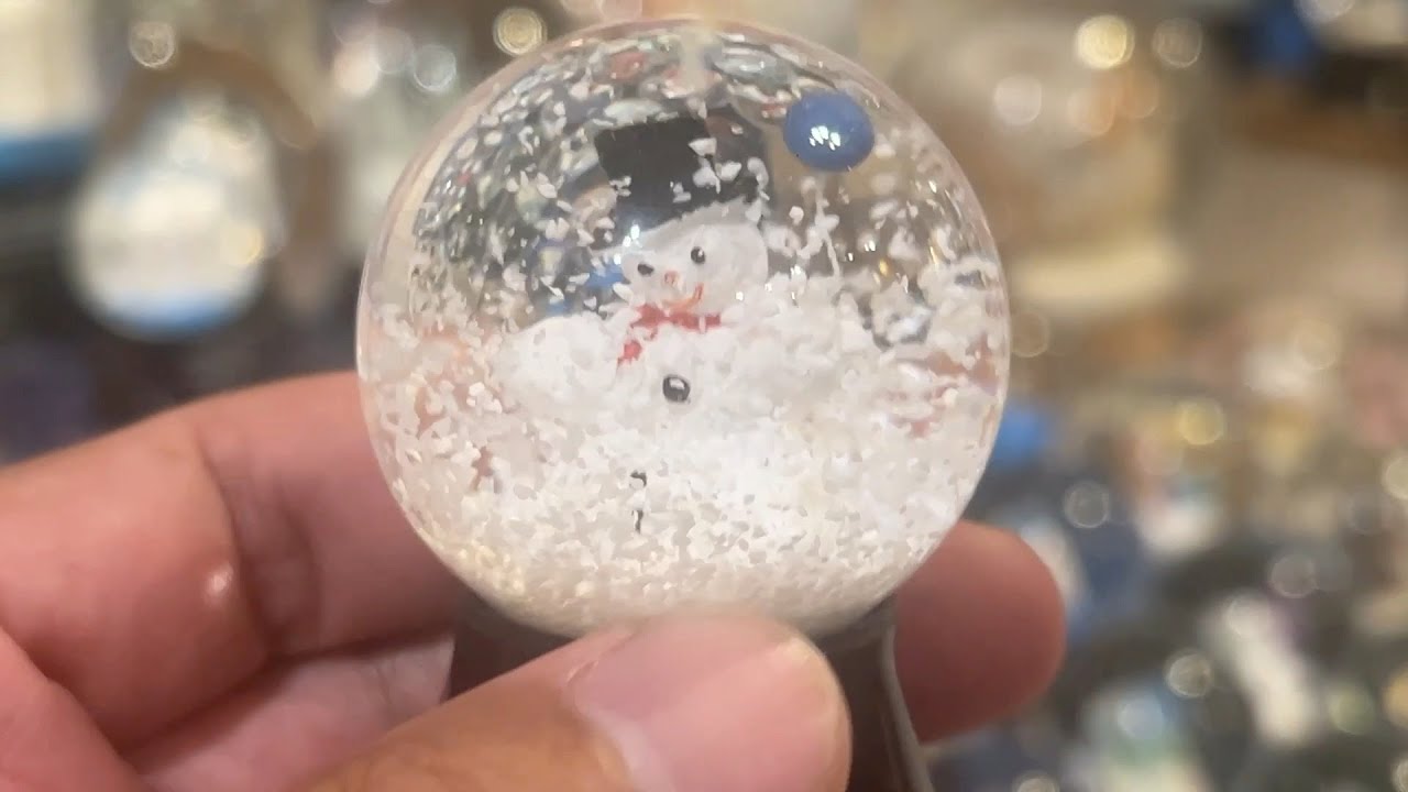 Touring the Original Viennese Snowglobe Factory – Vienna, Austria