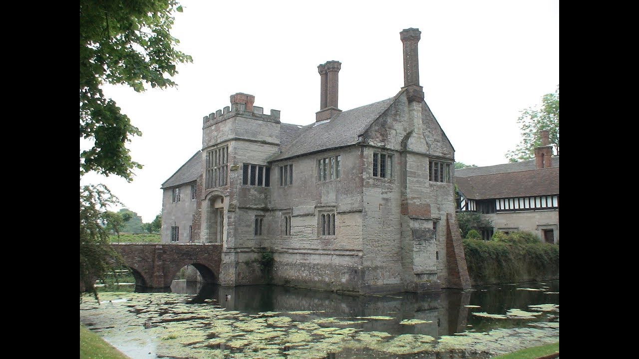 Baddesley Clinton NT 08.06.07