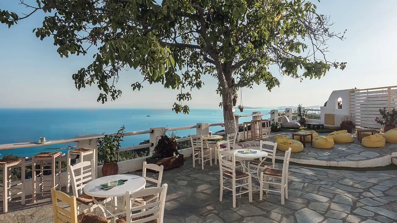 P'tharakia espresso & cocktail bar Glossa Skopelos