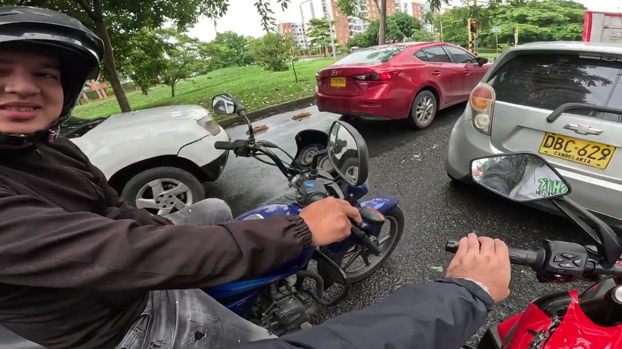 Ida a mirar la moto que le compré a mi mamá 24 de Noviembre de 2025