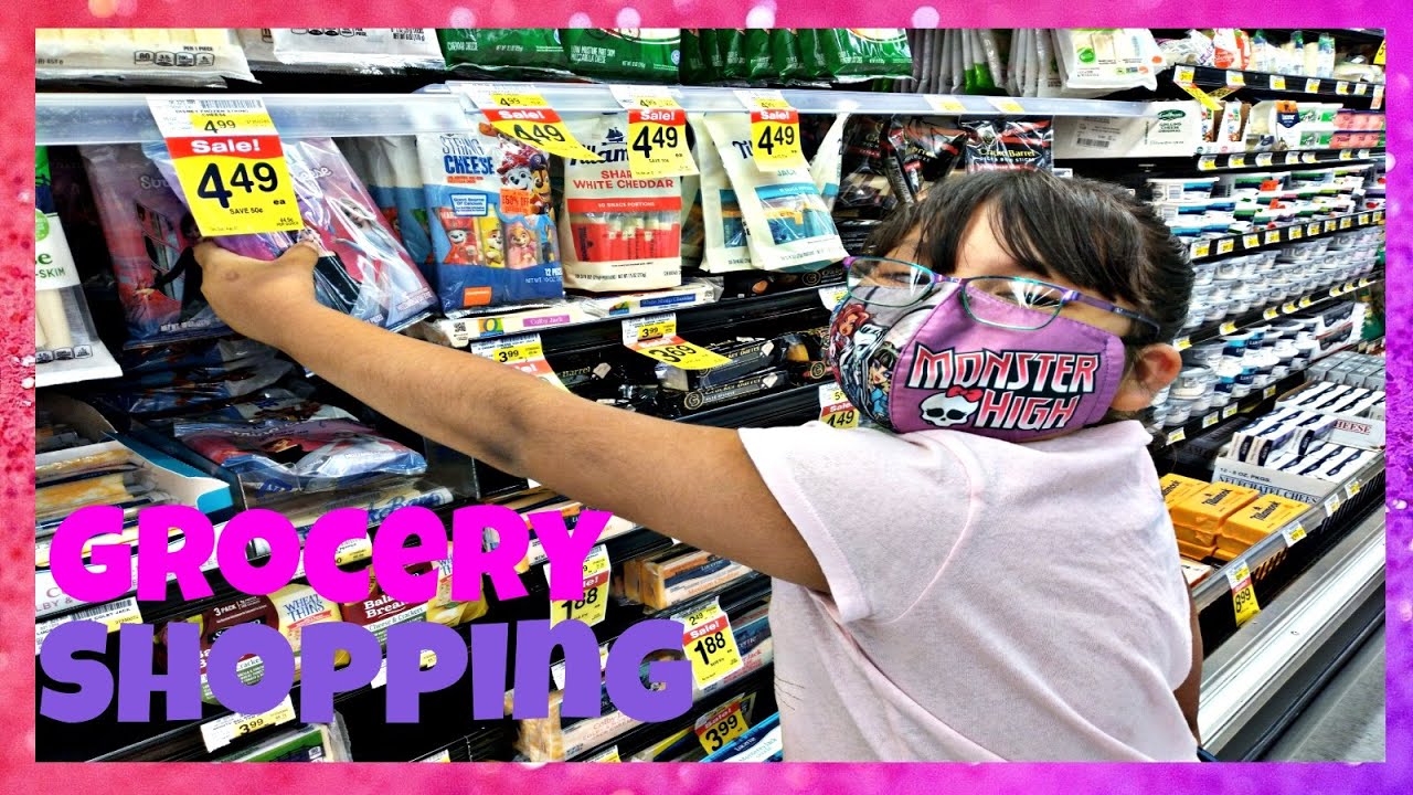 Going grocery shopping with my family ☺️