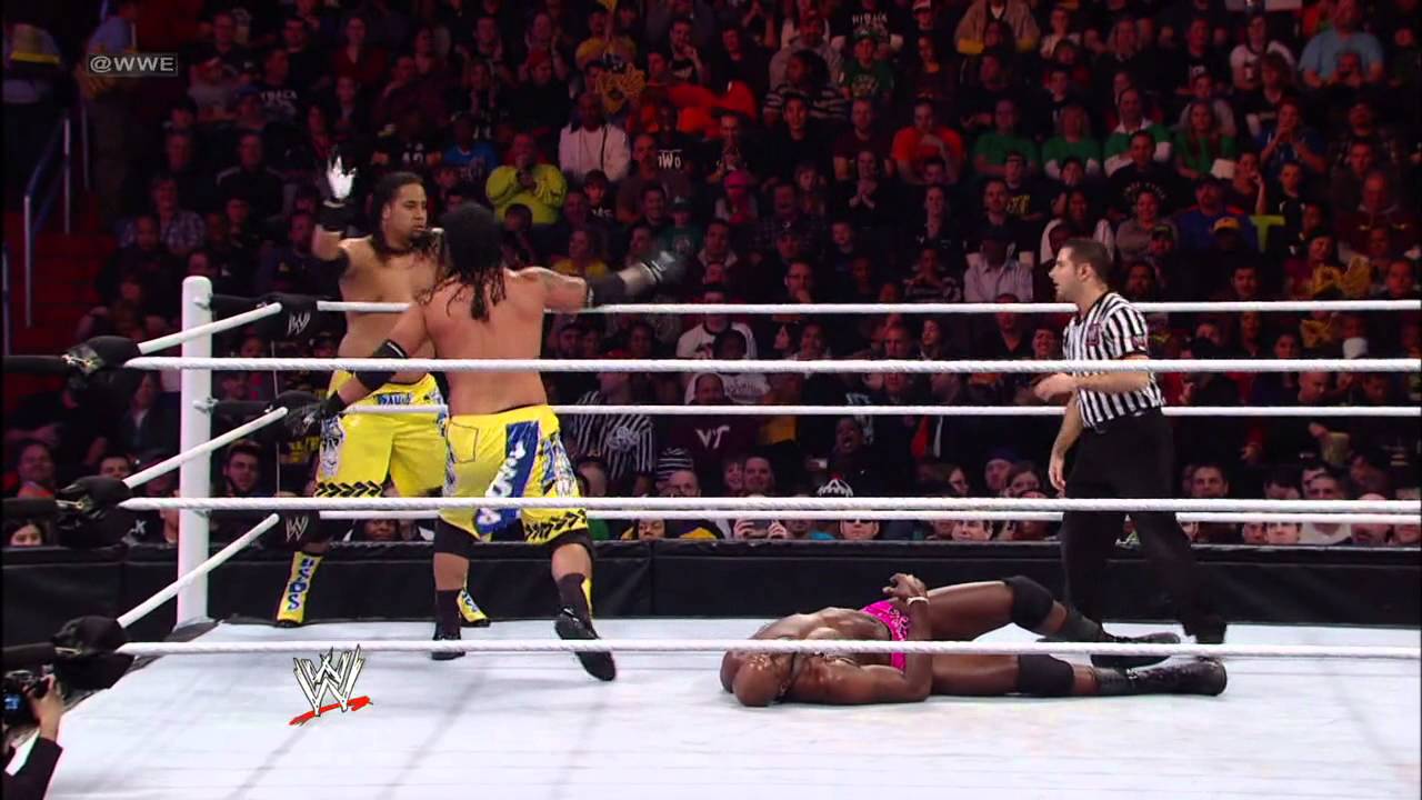 Братья Усо против игроков Prime Time: WWE Superstars, 4 января 2013 г.