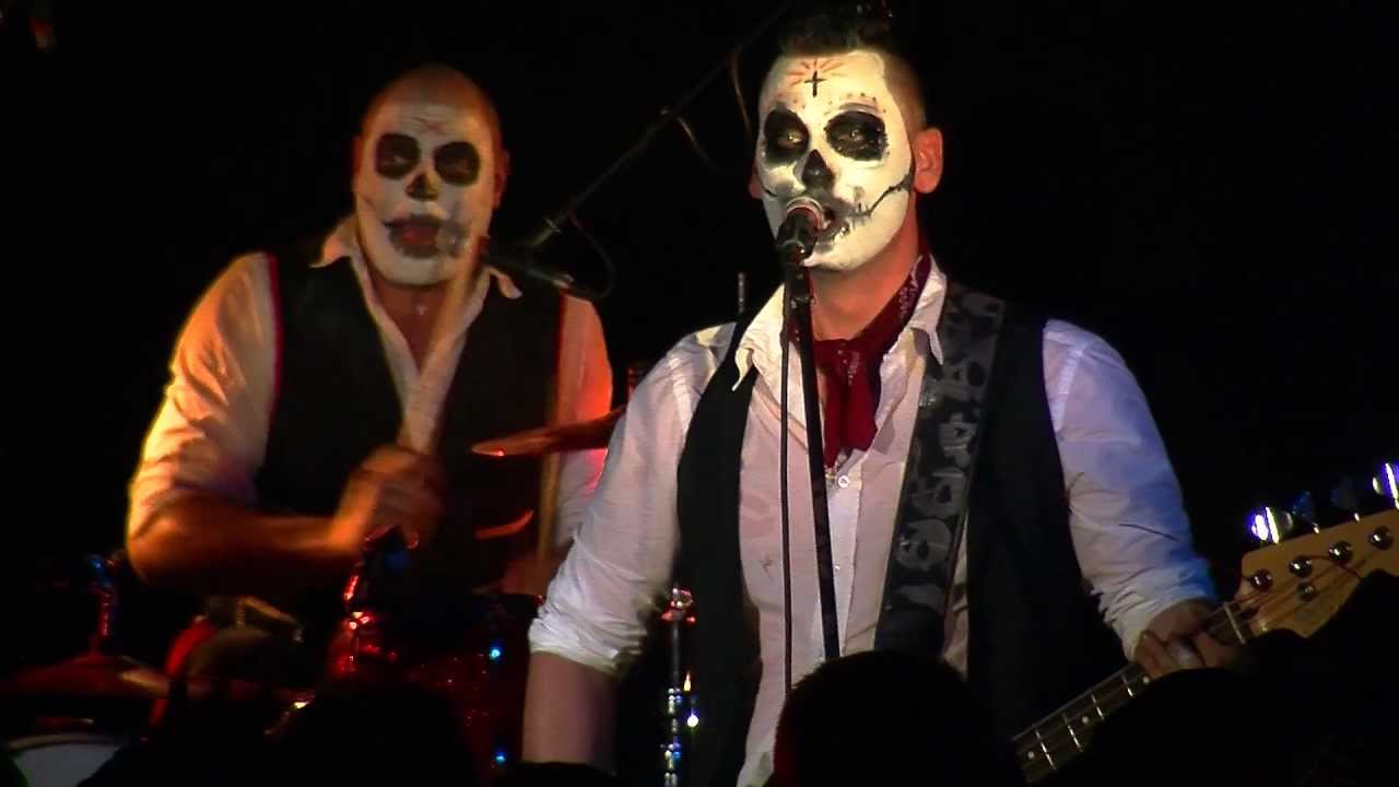 LOS SKELETEROS LIVE // ASEREJE // DIA DE LOS MUERTOS 2012