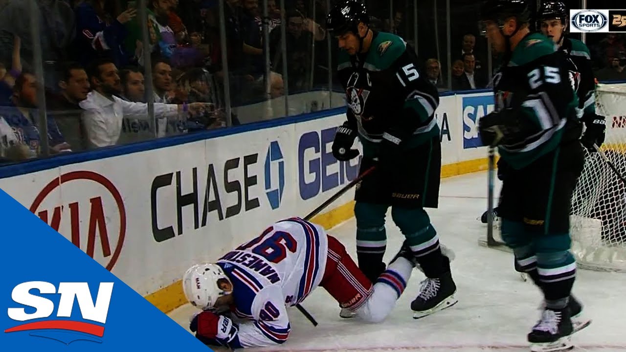 Ryan Getzlaf & Vladislav Namestnikov Scrap After Late Hit In Front Of Net