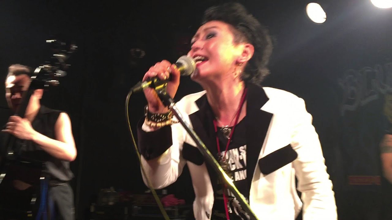 BLUE ANGEL　１）君にTRY AGAIN