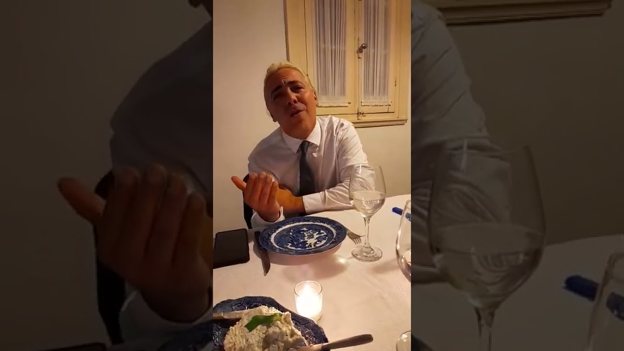 Cristian Castro cantando 'Gotas de fuego' en una cena con amigos (Uruguay, Abril 2022)
