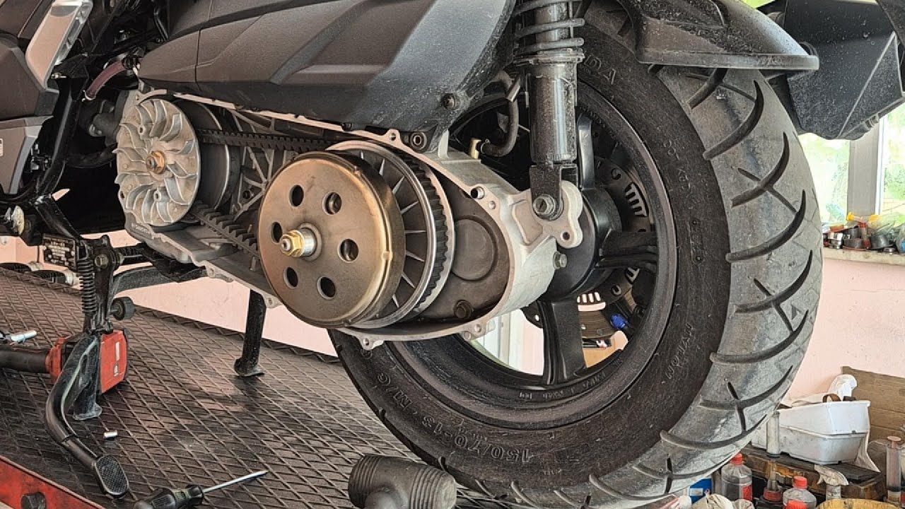 Kymco Downtown 250 Varyatör Bakımı