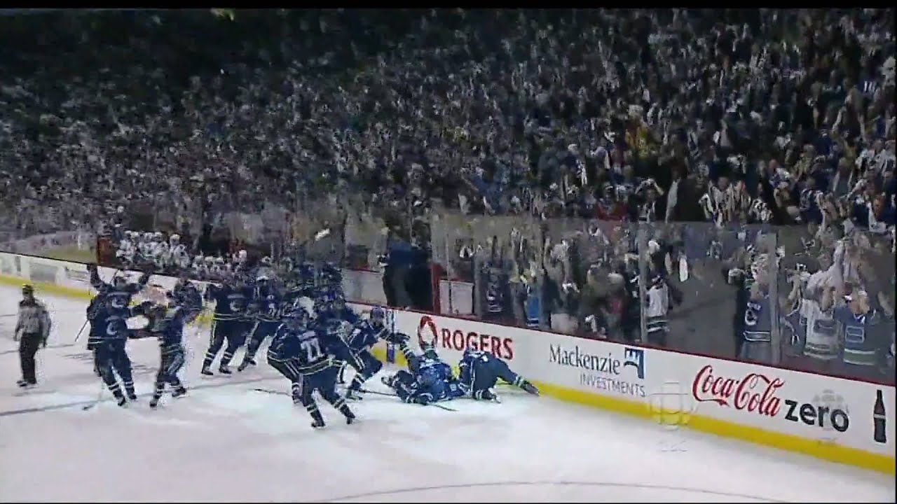 Alex Burrows OT Winner Vs Chicago - Handshakes - R1G7 2011 Playoffs - 04.26.11 - HD