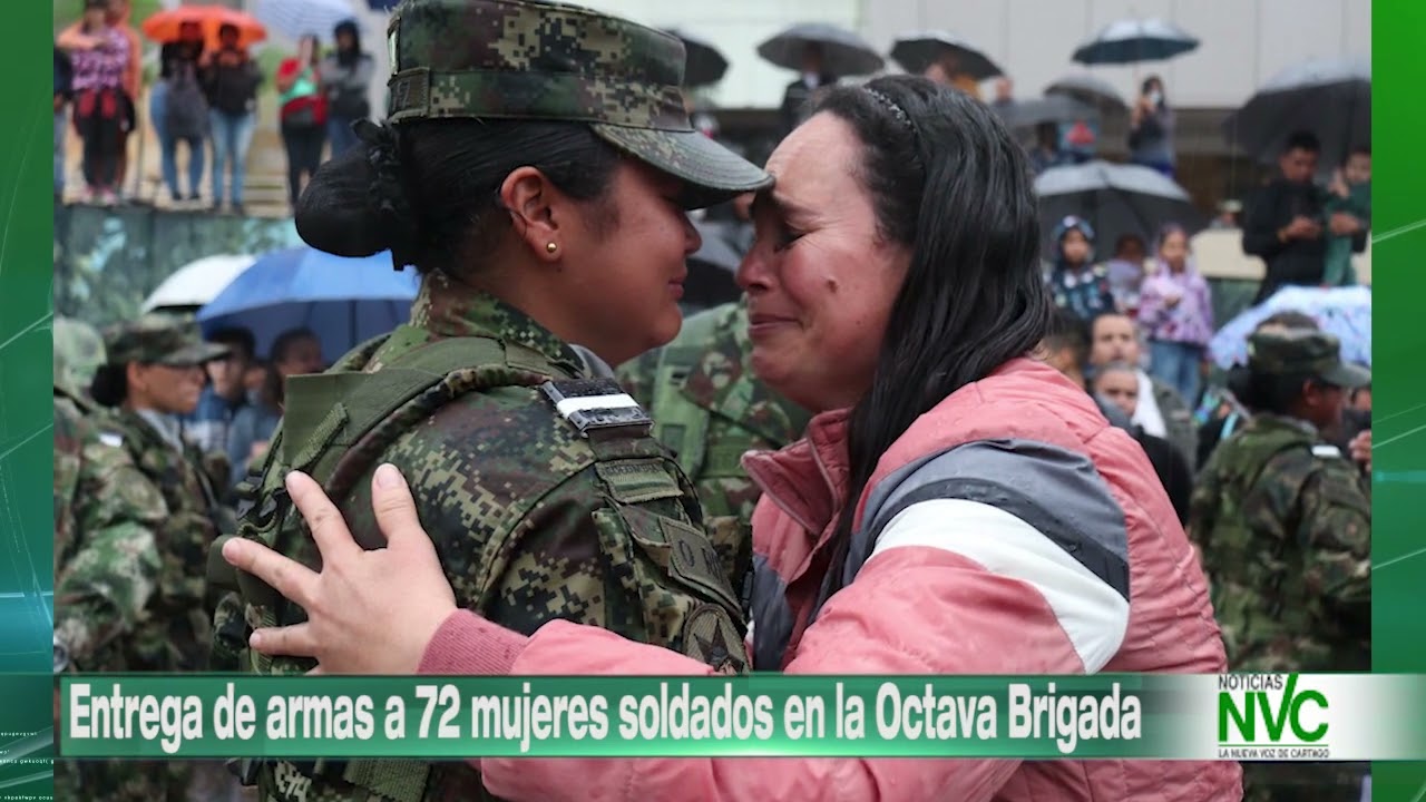 Entrega de armas a 72 mujeres soldados en la Octava Brigada