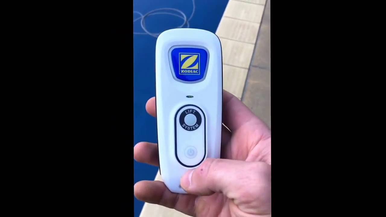 Customer demo of the Zodiac VX55 pool cleaner robot. Feel free to ask me questions!