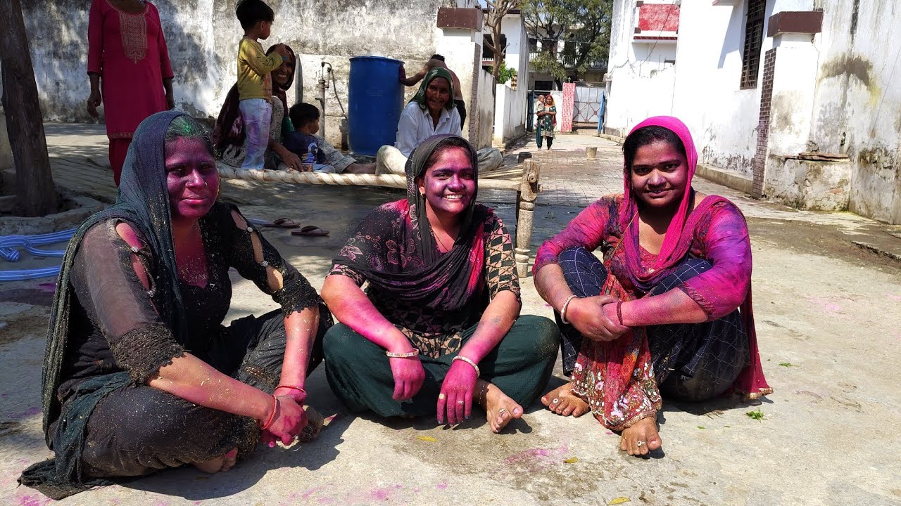 Happy Holi with family🥰🥰 @PrinceMoral123 