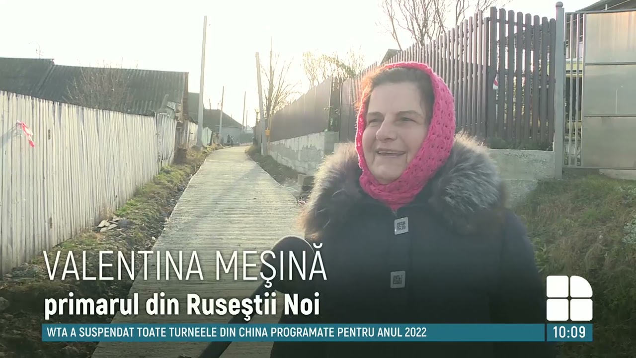Mai mulţi localnici din Ruseştii Noi au strâns bani ca să repare drumurile din sat