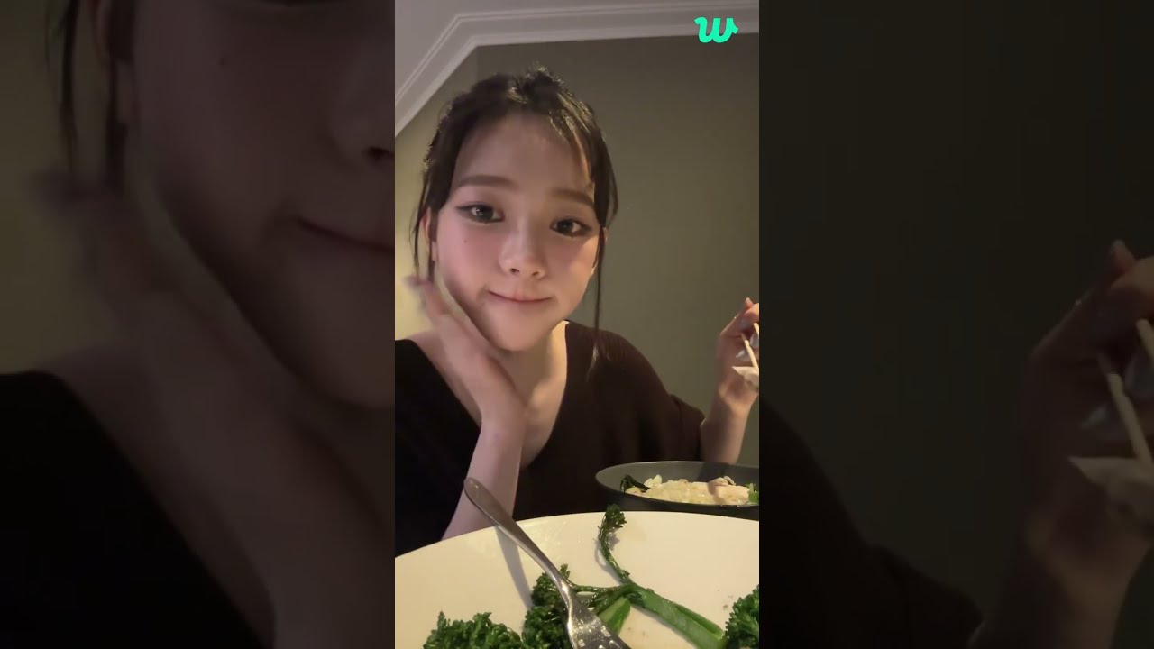 (Eng Sub) 240831 aespa Karina Weverse Live - Mukbang!
