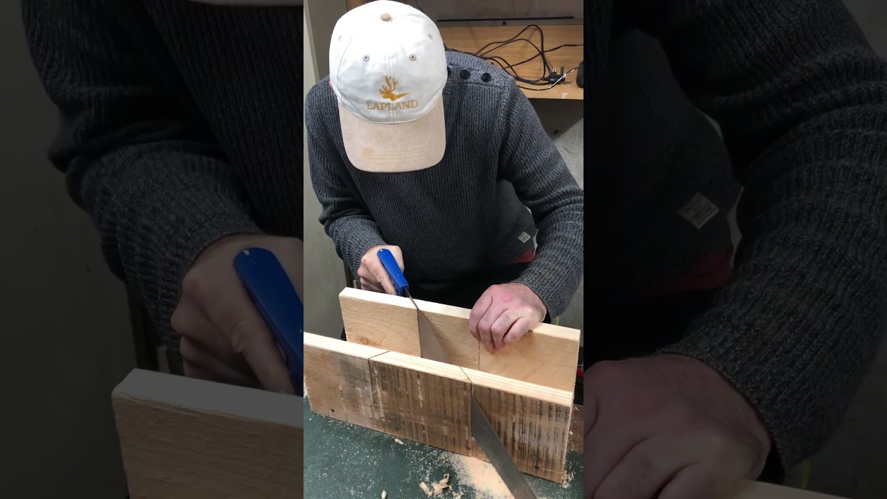 The Magic Of The Miter Box #oldtools #carpentry #woodworking #handtools  #miter