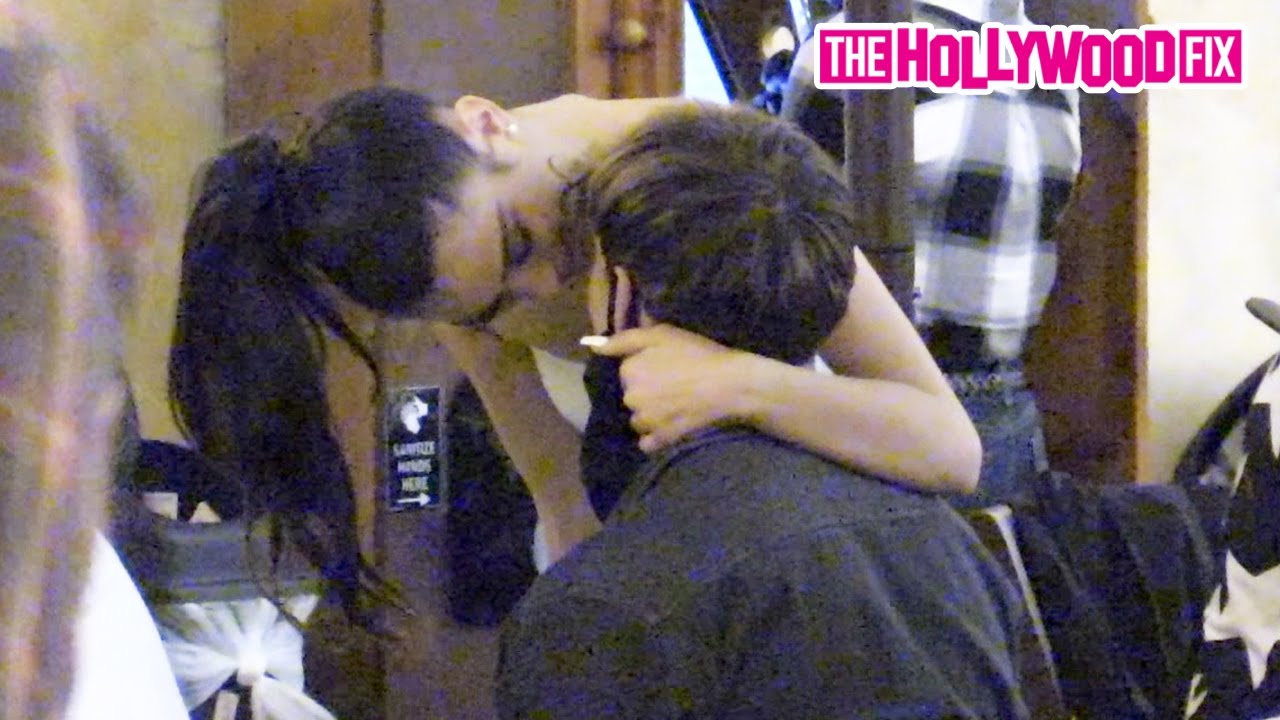 Dixie D'Amelio & Noah Beck Get Close While Spending Date Night Together At Saddle Ranch 8.29.20