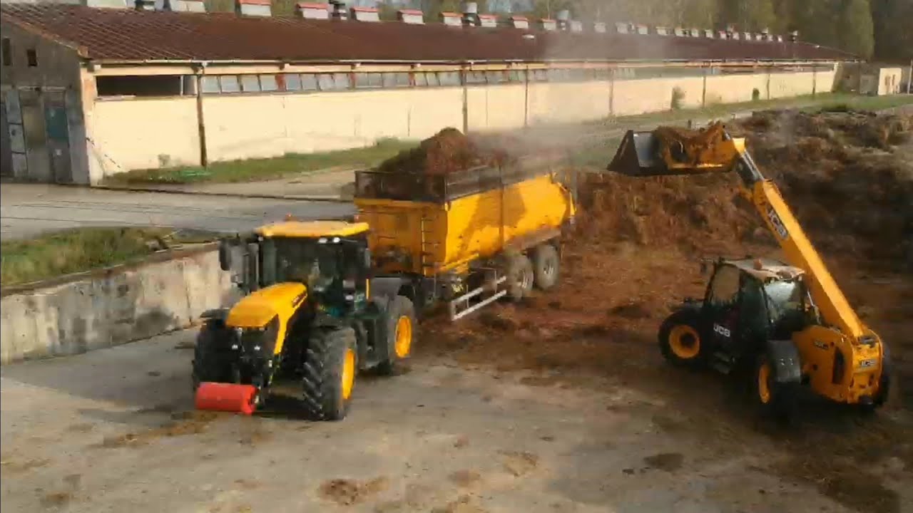 JCB FASTRAC 4220 Vývoz Hnoje