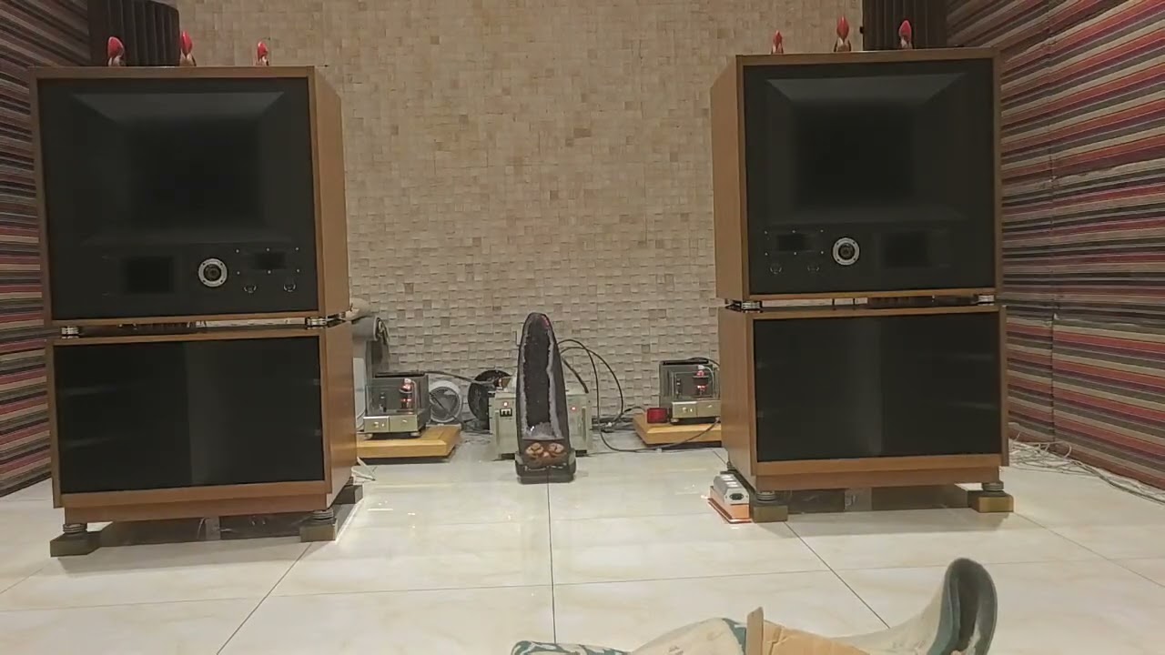 日本 YL 旗艦級五音路號角系統 （ YL 5-Way Horn System) 