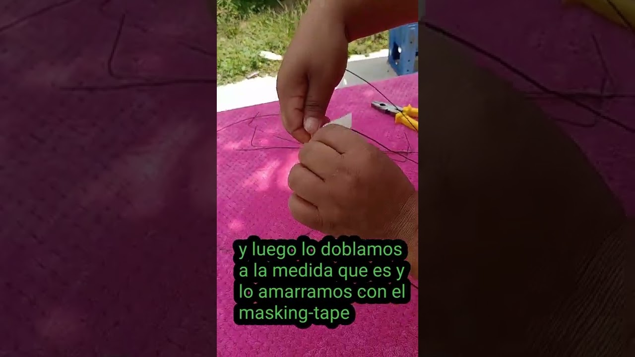 estructura hecha de alambre para piñata en forma de círculo 💯