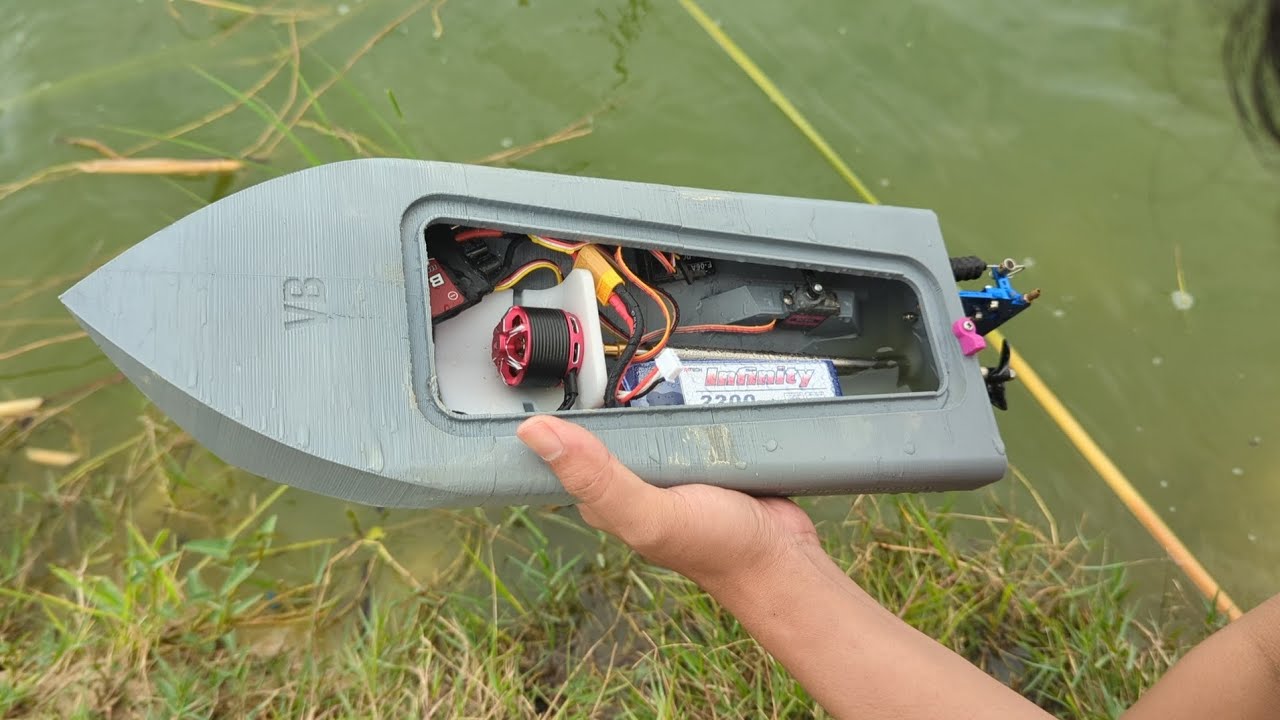 Testing Brushless 3536-1500kv battery 3s RC BOAT 