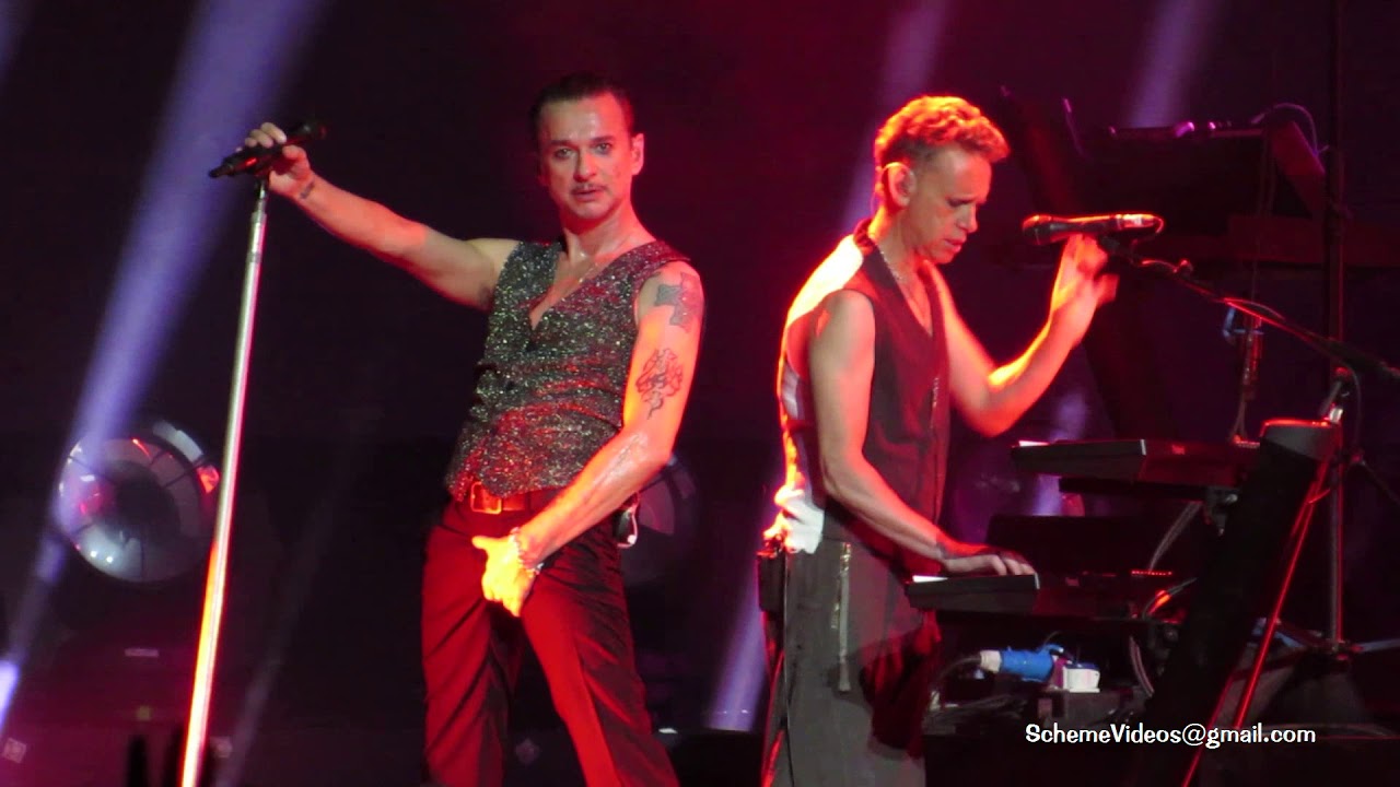Depeche Mode - WORLD IN MY EYES - Bell Centre, Montreal - 9/5/17