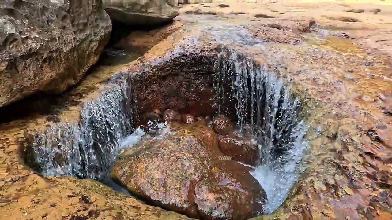 Nohkalikai Falls trek