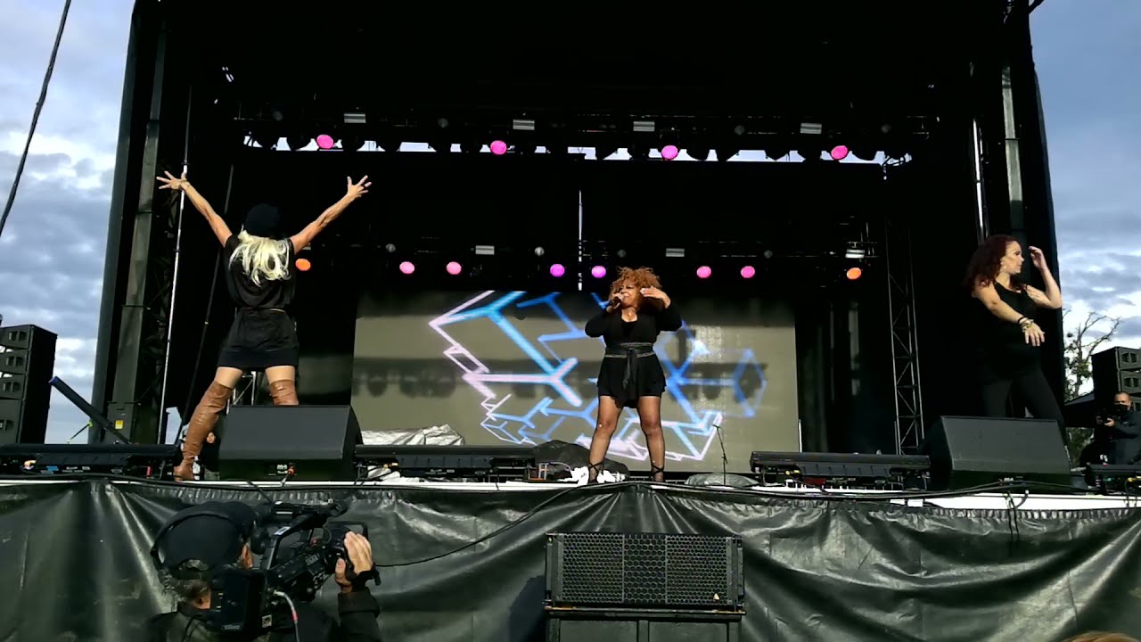 90's Nostalgia 2021 Canada Tour September 25th - Thea Austin of Snap!
