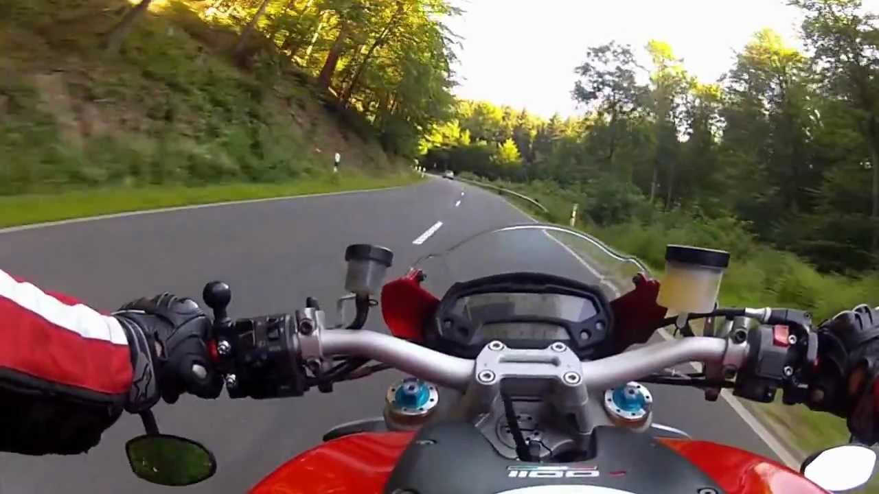 Great sound! Ducati Monster 1100s bei Bad Münstereifel