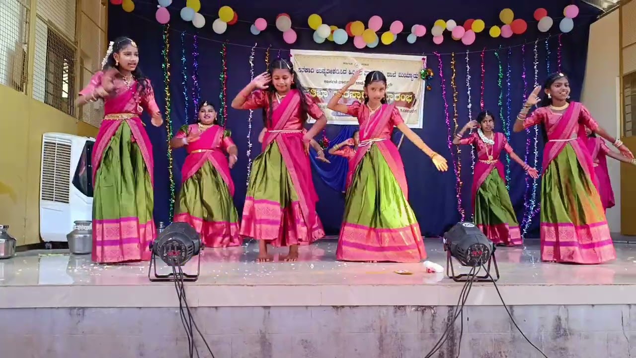 ಜನಪದ remiks #6th girls from govt. Higher primary school miyar