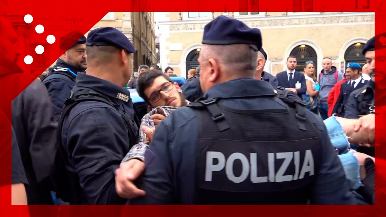 Roma, azione Ultima Generazione a celebrazioni 2 Giugno: polizia interviene