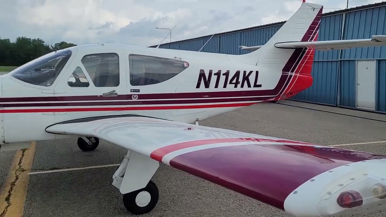 Commander 114 Walkaround Exterior