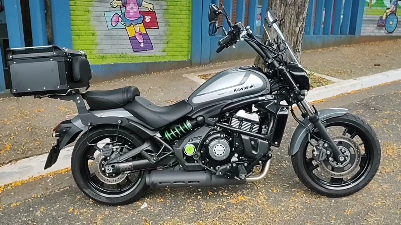 Instalação do Baú Roncar na Vulcan 650s