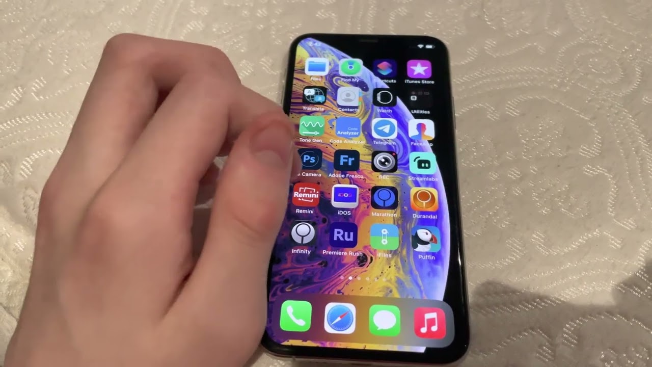 iPhone XS in 2021/22 - Full Review: Part I (Tests)