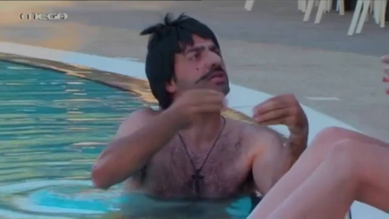 Facate Tous - Οικογένεια Παυλή - Ψαρεύκοντας γοργόνα που το facebook #πισίνα #1