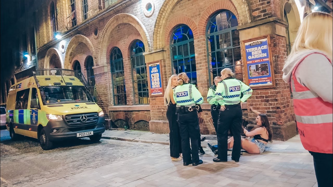 Liverpool City UK Nightlife Walk Tour