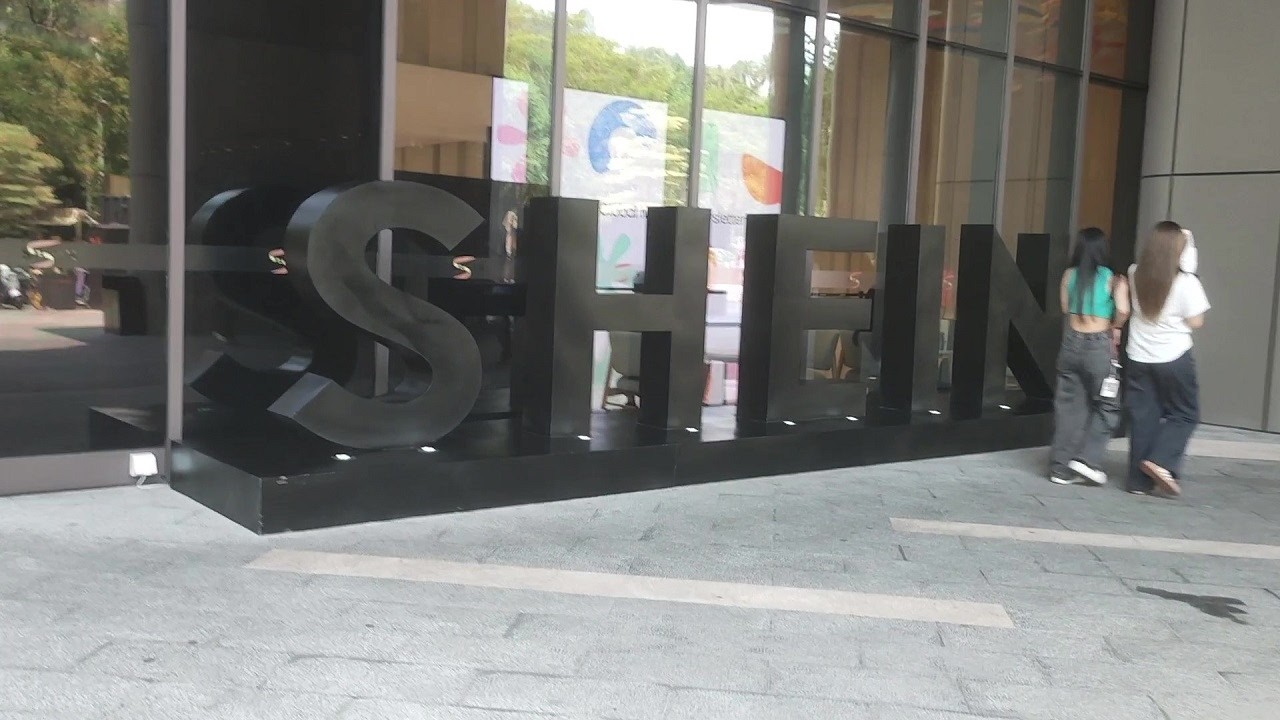 Visit Shein Headquarters Area in Guangzhou Markets Assistant Wholesale Markets Guide in China Travel