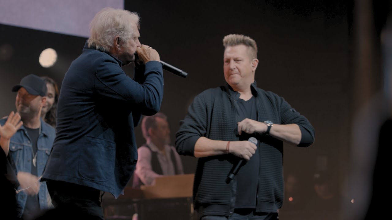 Gary LeVox (Rascal Flatts) performs 