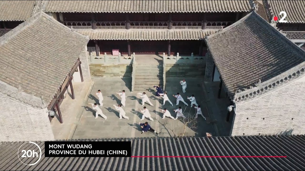 Tai Chi, l'équilibre de la force. Reportage JT France 2 au mont Wudang.