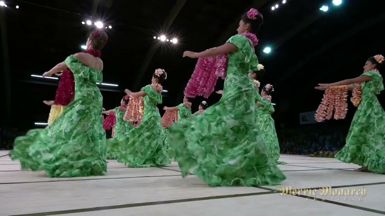 Hālau Hiʻiakaināmakalehua (WAHINE)